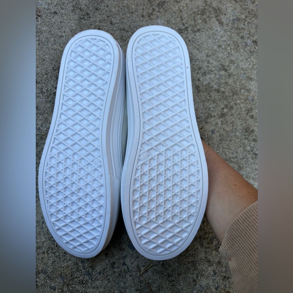 Baseball shoes - Picture 2 of 2